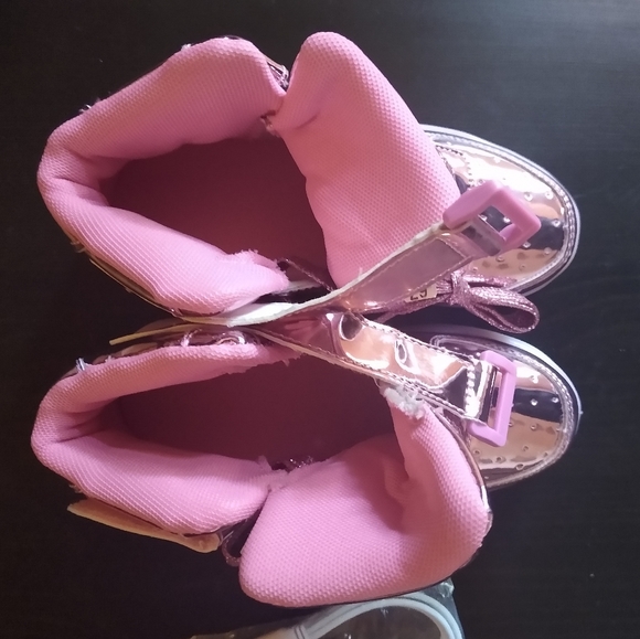Girl's Light up shoes for kids/size 9 - Picture 3 of 7
